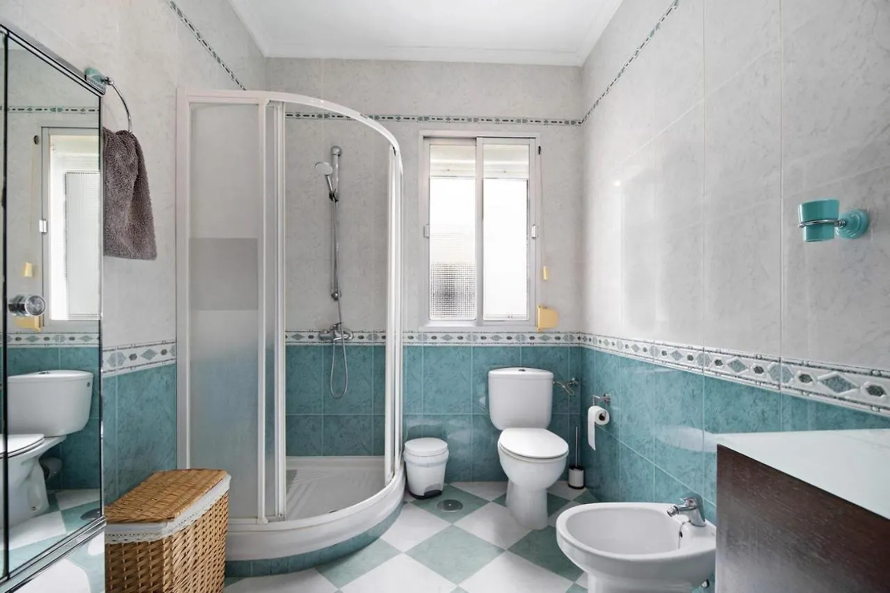Grand Beachside Apartment - Cádiz